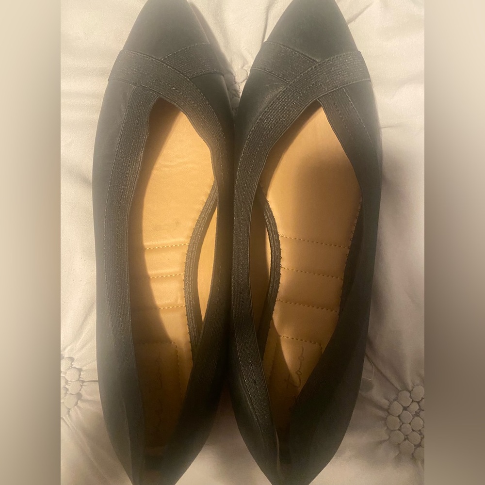 Ballet flats